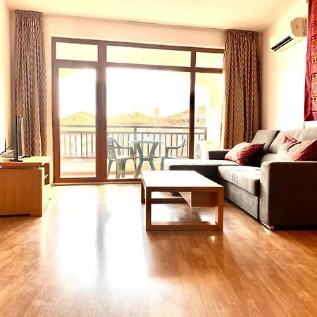 Lovely In Peaceful Family Near To Nesebar