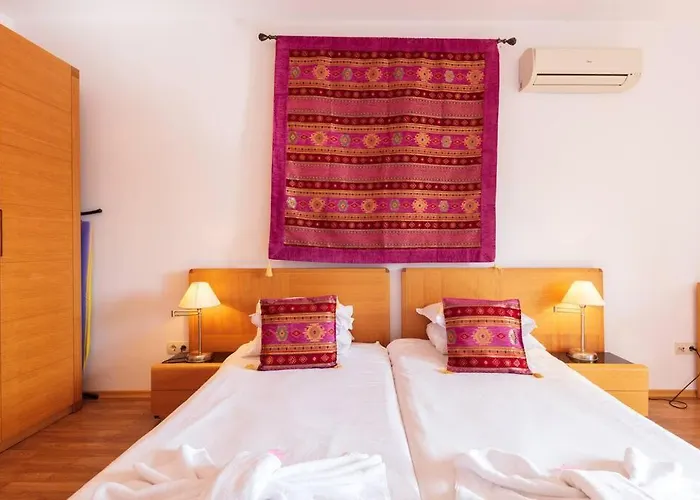 Lovely In Peaceful Family Near To Nesebar Διαμέρισμα *