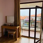 Lovely In Peaceful Family Near To Nesebar *