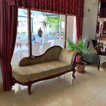 Lovely In Peaceful Family Near To Nesebar