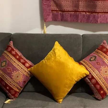 Lovely In Peaceful Family Near To Nesebar Apartament