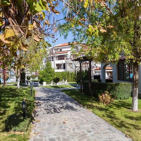 Lovely In Peaceful Family Near To Nesebar