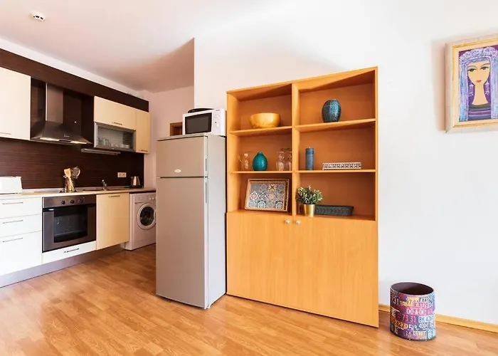 Lovely In Peaceful Family Near To Nesebar Appartement