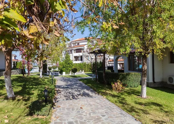 Lovely In Peaceful Family Near To Nesebar
